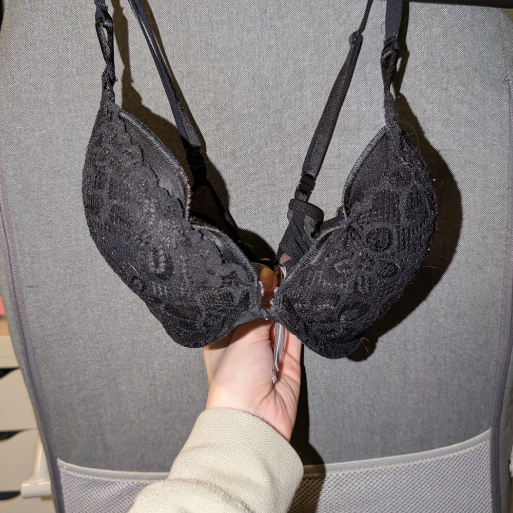 Lace Pushup Bra in Black